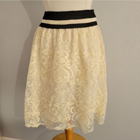 Jealous tomatoes skirt  - Picture 4 of 6